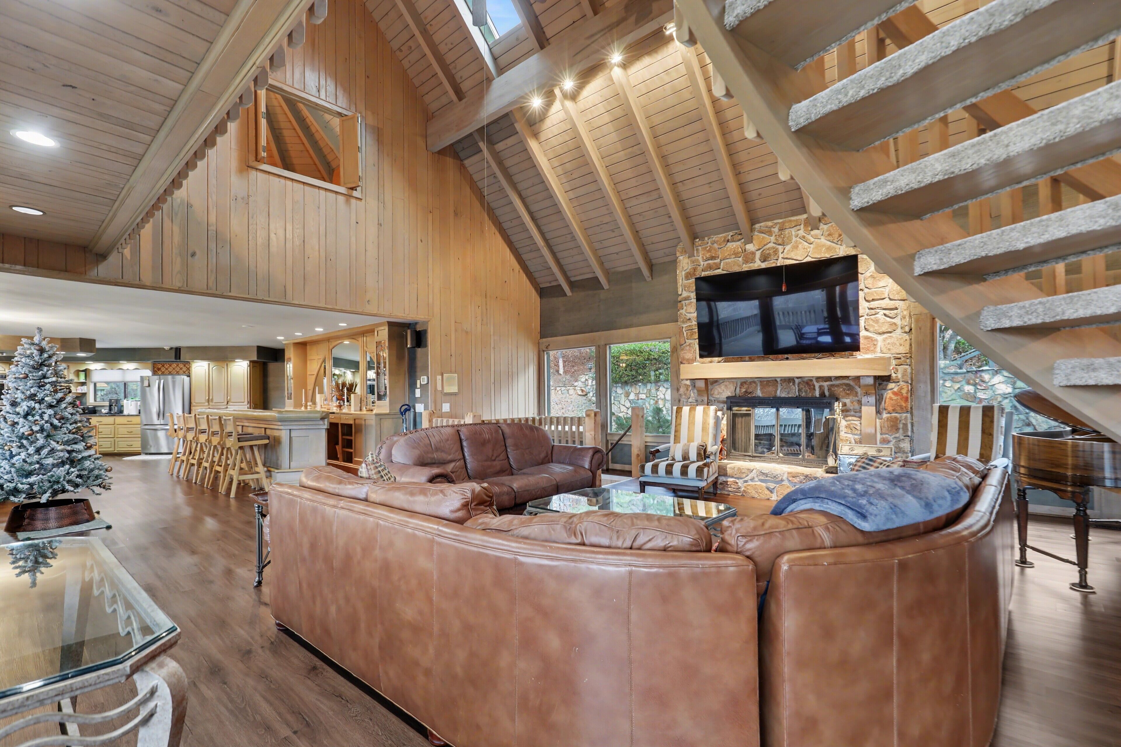 Smart TV, video games