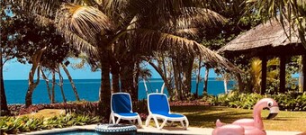 Qualius Lodge - Port Vila Bay`s 5 Bedroom WOW Property & Private Paradise by the Sea