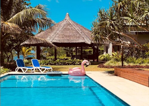 Seahorse Lodge - Port Vila Bay`s 5 Bedroom WOW Property & Private Paradise by the Sea