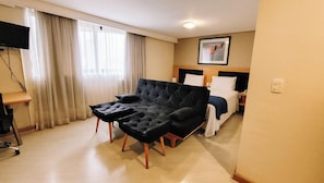 1 bedroom, in-room safe, iron/ironing board, free WiFi