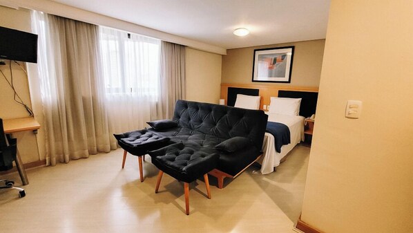 1 bedroom, in-room safe, iron/ironing board, free WiFi