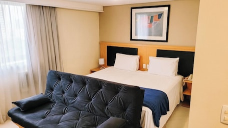 1 bedroom, in-room safe, iron/ironing board, free WiFi