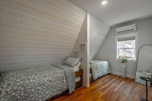 3 間睡房、書桌、免費 Wi-Fi、床單