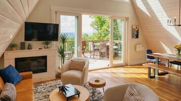 Smart TV, fireplace, video games, stereo