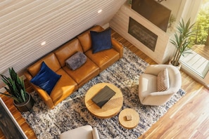 Smart TV, fireplace, video games, stereo - A-Frame Cabin (Freedom) - by Red White and Blue Views (Lookout Mountain)