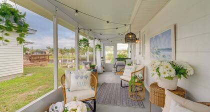 Screened Patio & Fish On-Site! Punta Gorda Gem