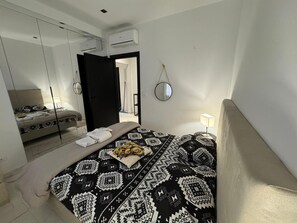 1 chambre, fer et planche à repasser, Wi-Fi, draps fournis