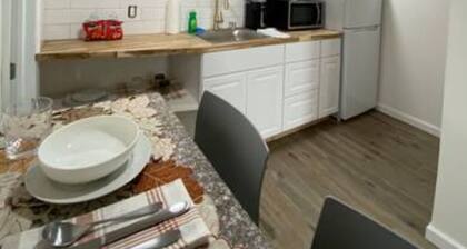Cozy & Chic 1-bedroom Downtown Stamford
Pet Friendly