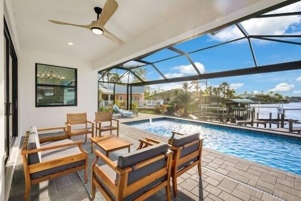 Outdoor pool, a heated pool