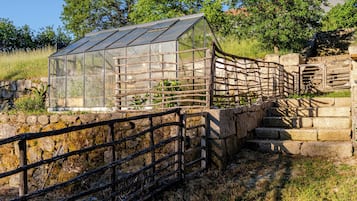 Enceinte de lâhĂ©bergement