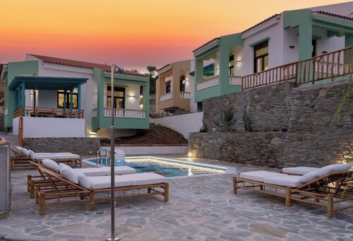 Villa Akalis in Agia Pelagia close to beaches up to 7-8 quests