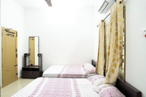 2 bedrooms, WiFi, bed sheets - Hari's Homes at Tirunelveli - Villa Type  (Tirunelveli)