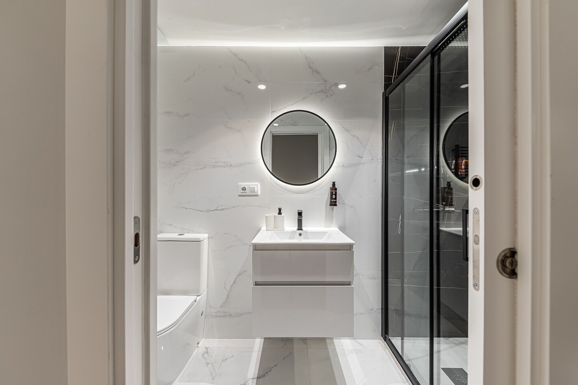 淋浴設備、風筒、提供毛巾