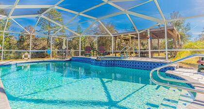 Mermaid Manor Carriage House - Screened Saltwater Pool- Hottub - Sleeps 6 - Dog OK
