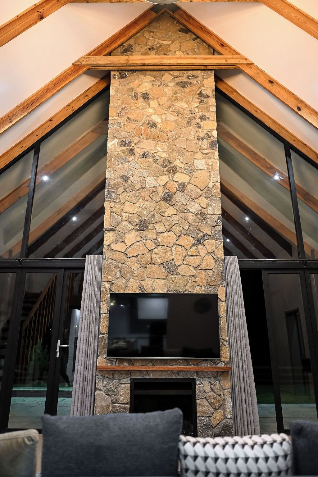 Villa, Patio, Mountain View | Living area