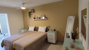 1 Schlafzimmer, Zimmersafe, Bügeleisen/Bügelbrett, kostenloses WLAN