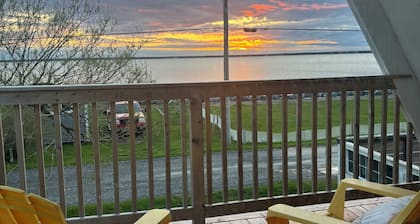 Water view cottage with hot tub, beach access and fire pit