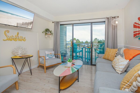 Älytelevisio, videopelejä, kirjoja