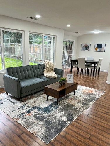 Charming Bay Area in Benicia: Nature & City Life