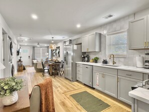 Microwave, oven, stovetop, dishwasher