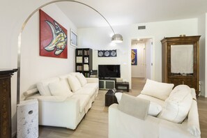 Living area - Pindemonte Garden by MMega (Firenze)
