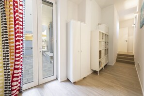 Interior - Pindemonte Garden by MMega (Firenze)