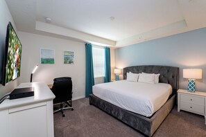 3 bedrooms, in-room safe, desk, WiFi