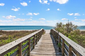 On the beach - Royal Palms 702 ^ I Don't Want to Leave This View! ^ Sunrises & Coffee & You (Gulf Shores)