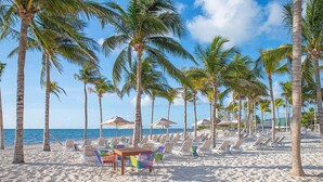 Beach - garza blanca cancun (Punta Sam)