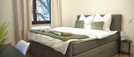 3 bedrooms, WiFi, bed sheets