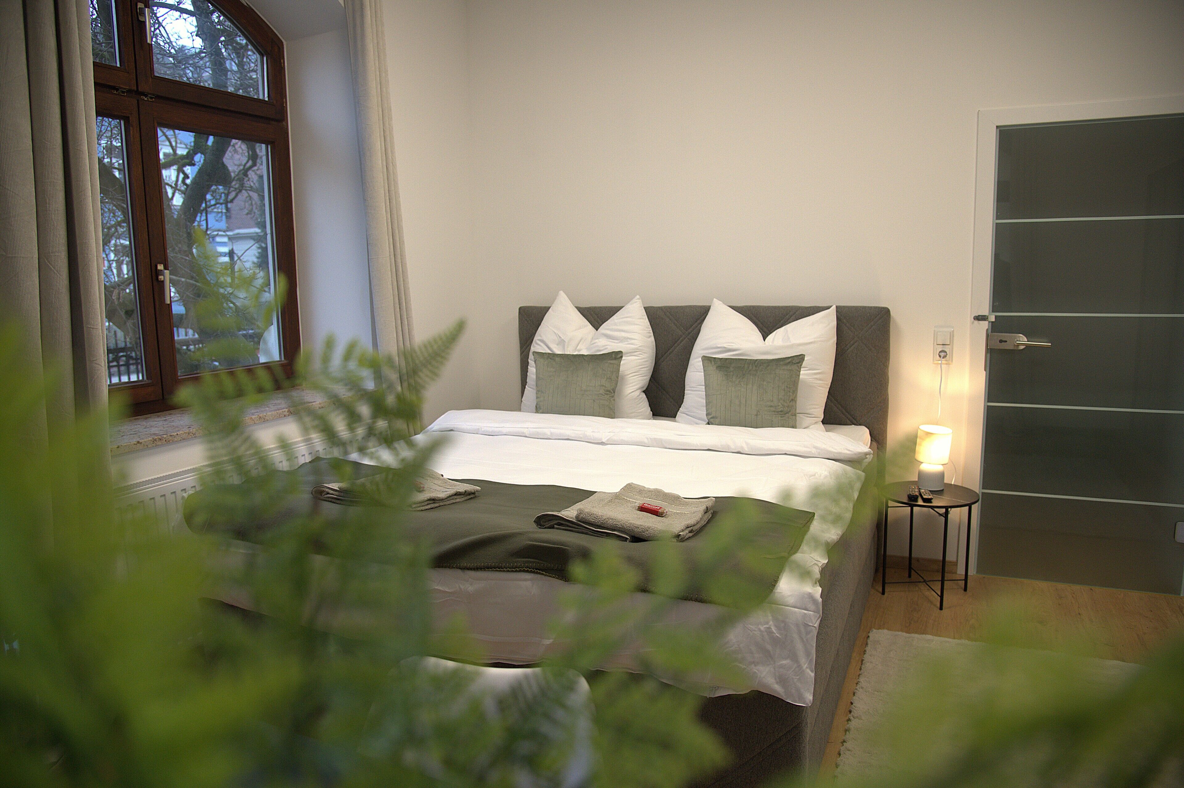 3 多间卧室、WiFi、床单