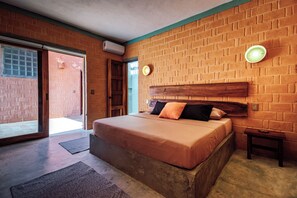 7 Schlafzimmer, Bügeleisen/Bügelbrett, kostenloses WLAN, Bettwäsche