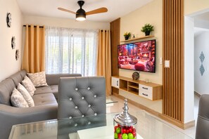 Living area - Comodidad, seguridad y cercano a todo (Santo Domingo Este)