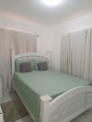 Departamento básico | 2 habitaciones, tabla de planchar con plancha y wifi gratis 