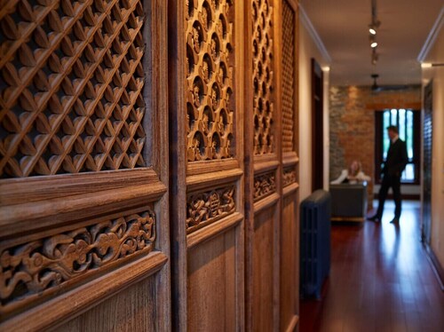 The Madder Suite at Blue Violin