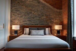 2 Schlafzimmer, Schreibtisch, Bügeleisen/Bügelbrett, WLAN