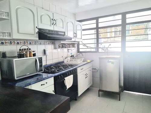 Casa recién renovada en el histórico y cultural Coyoacán, ideal para parejas 