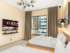 2 makuuhuonetta, silitysrauta/-lauta, vauvan matkasänky, Wi-Fi