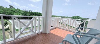 CARTeas Cozy Caribbean 2-Bedroom Suite Apartment, Centrally Located in Anguilla