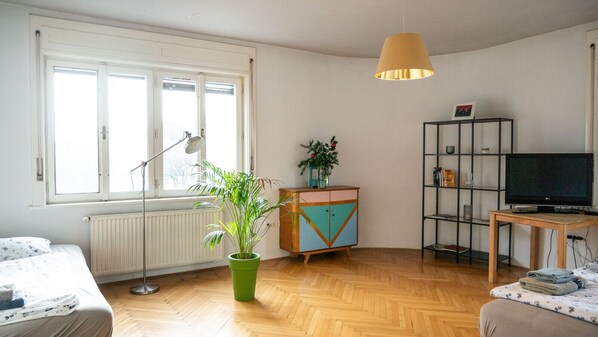 2 chambres, accès au Wi-Fi (inclus), literie fournie