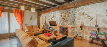 Country House 'Las Tres Coteras' with Sea View, Private Pool and Wi-Fi