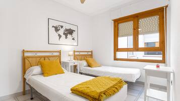 2 bedrooms, free WiFi, bed sheets