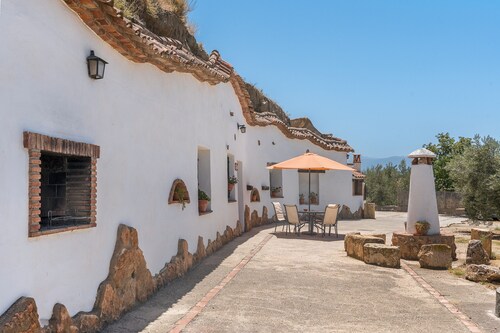 Casa rural 'La Higuera' con vistas a la montaña, Wi-Fi y aire acondicionado
