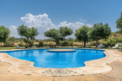 Country House 'La Higuera' with Mountain View, Wi-Fi and Air Conditioning