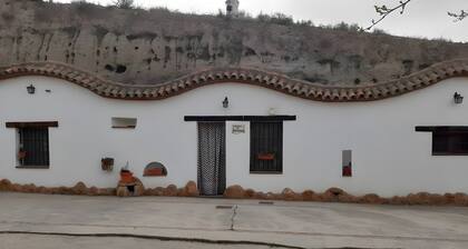 Country House 'El Melocotonero' with Mountain View, Wi-Fi and Air Conditioning