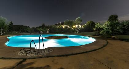 Country House 'Los Jazmines' with Shared Pool, Wi-Fi and Air Conditioning
