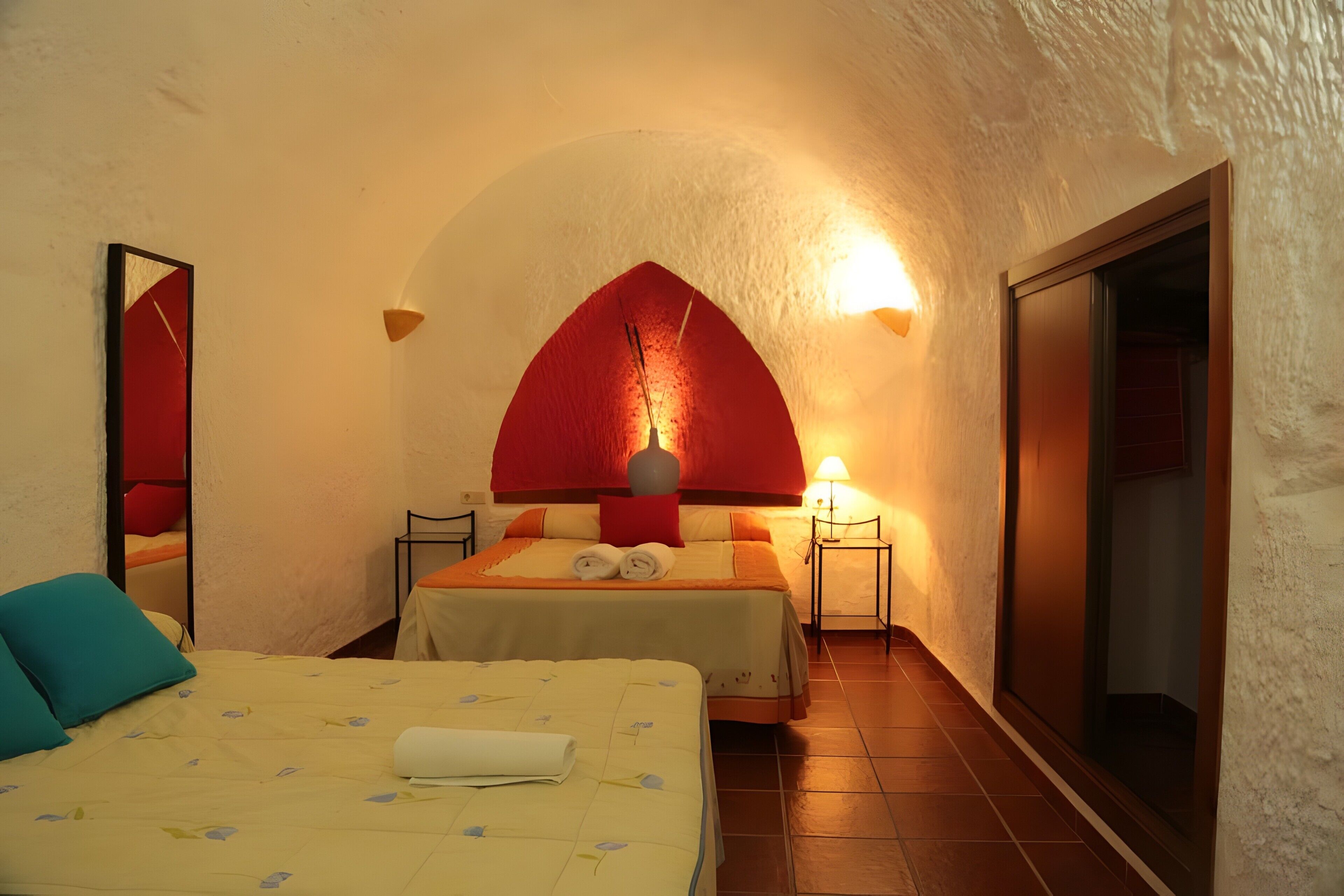 2 bedrooms, free WiFi, bed sheets