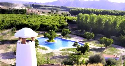 Casa rural 'El Granado' con piscina compartida, Wi-Fi y aire acondicionado
