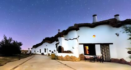 Country House 'El Granado' with Shared Pool, Wi-Fi and Air Conditioning