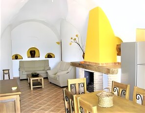 TV, fireplace, DVD player, table tennis